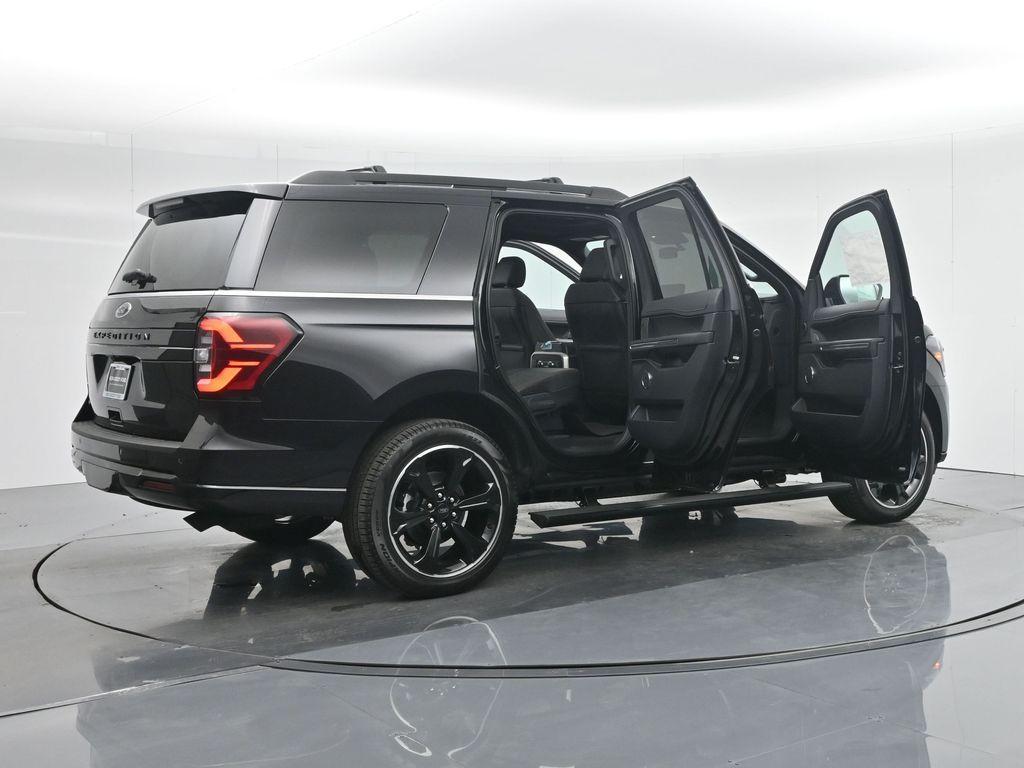 new 2024 Ford Expedition car, priced at $71,422