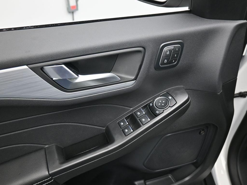 new 2025 Ford Escape car, priced at $38,737