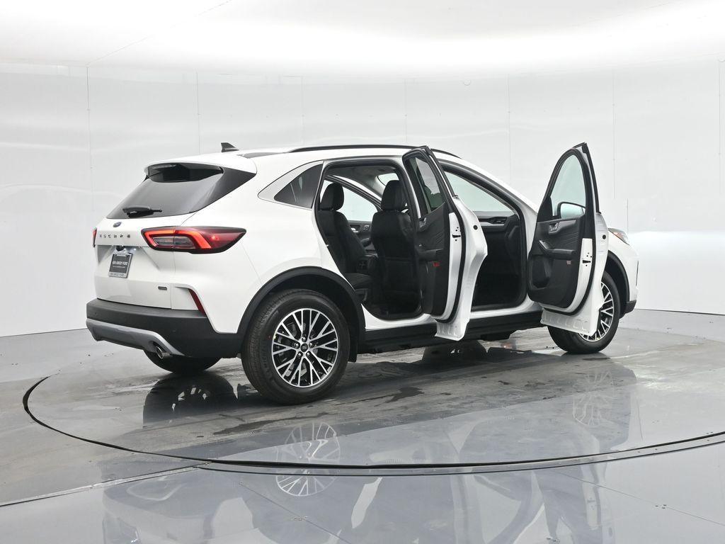 new 2025 Ford Escape car, priced at $38,737