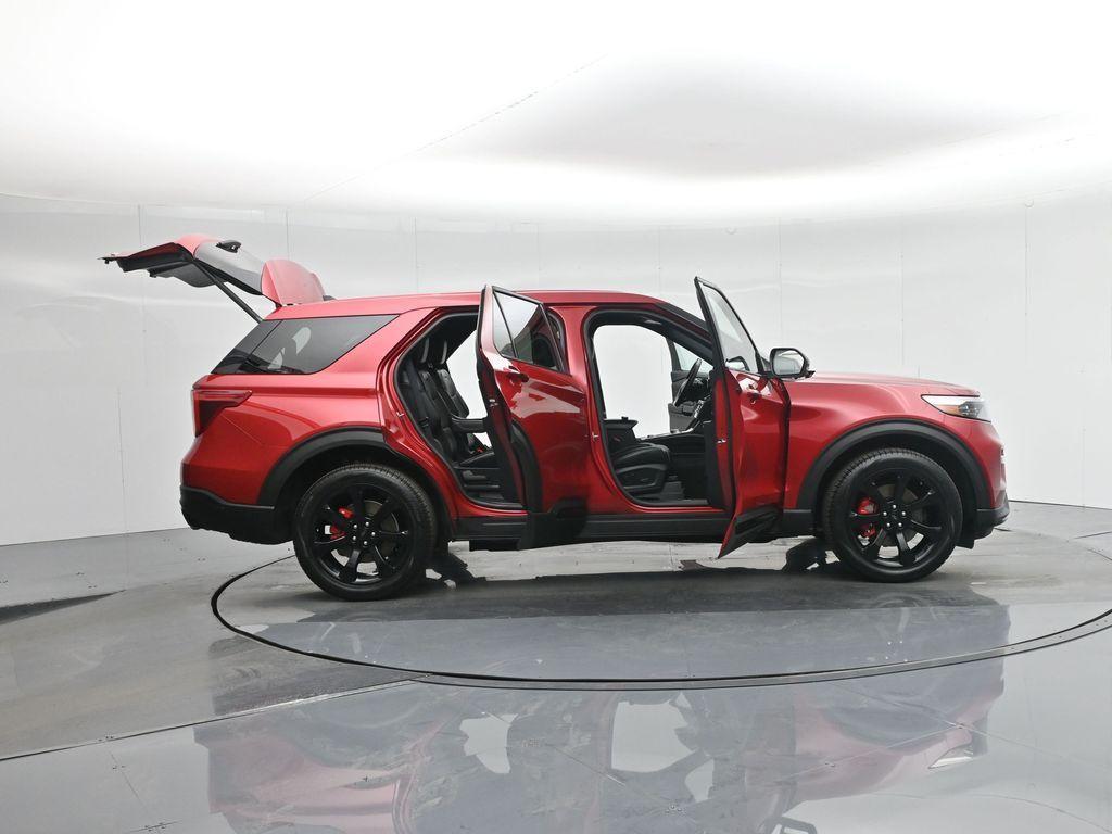 used 2022 Ford Explorer car, priced at $38,900