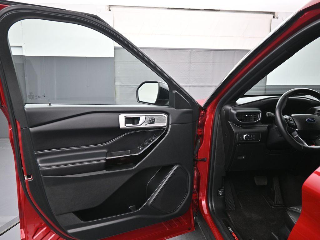 used 2022 Ford Explorer car, priced at $38,900