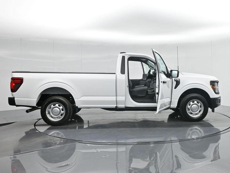 new 2024 Ford F-150 car, priced at $39,070