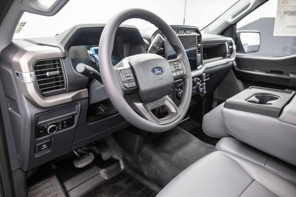 new 2024 Ford F-150 car, priced at $39,070