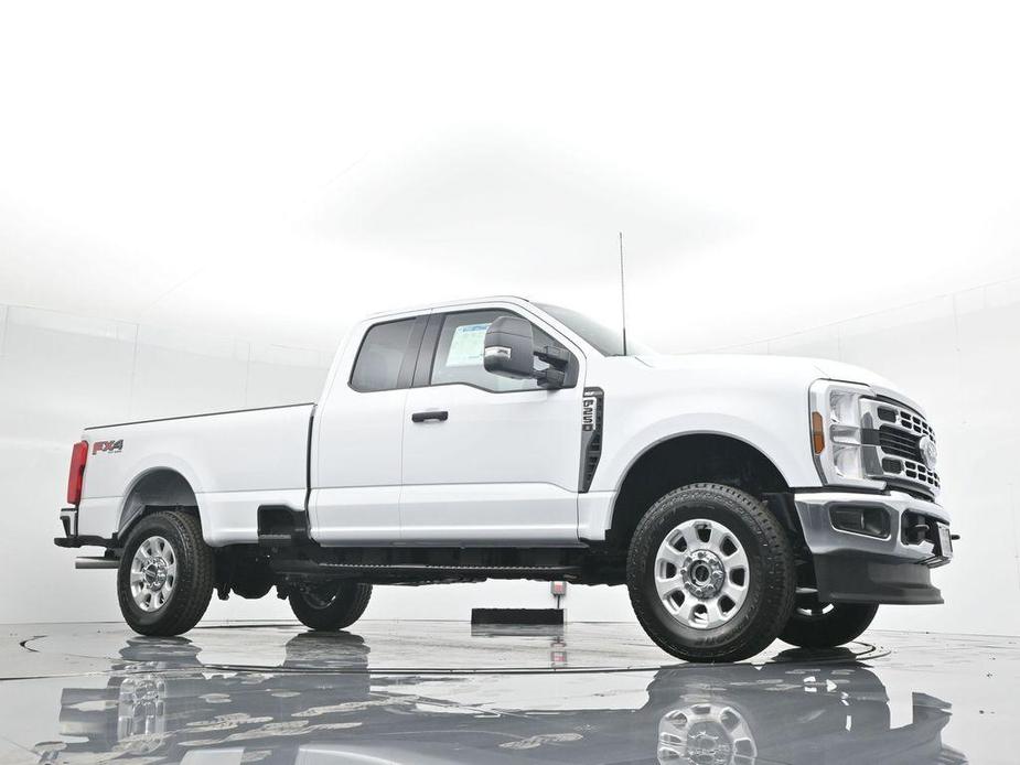 new 2024 Ford F-250 car, priced at $55,880