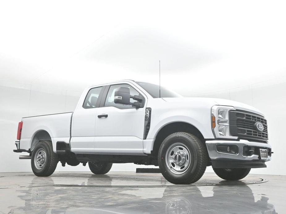 new 2024 Ford F-250 car, priced at $49,860