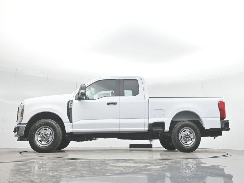 new 2024 Ford F-250 car, priced at $49,860