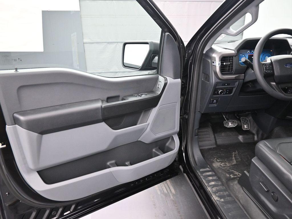 new 2025 Ford F-150 car, priced at $72,743