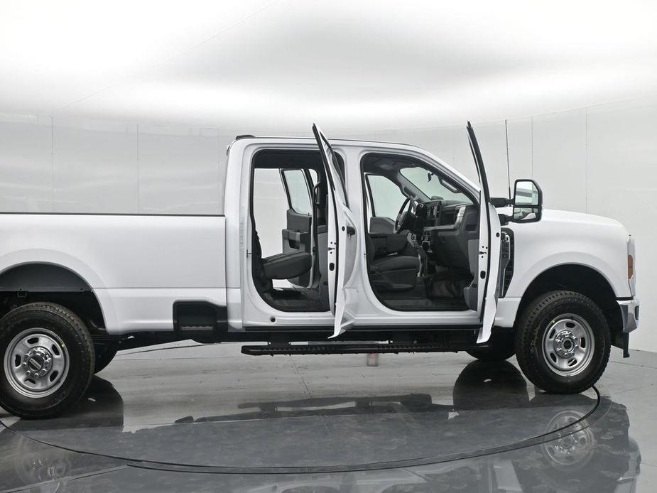 new 2024 Ford F-350 car, priced at $68,700