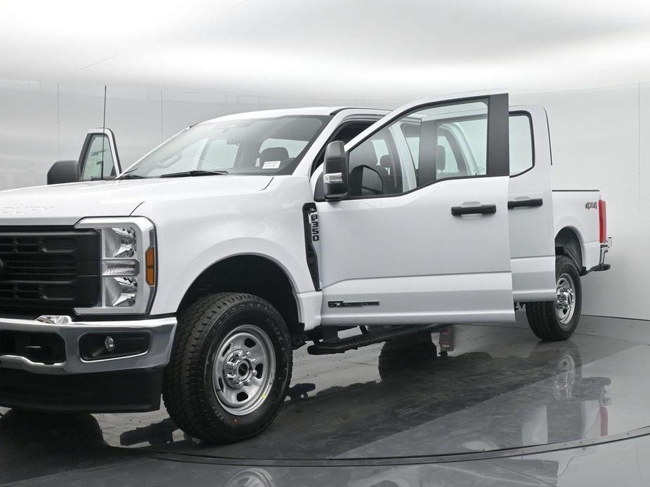 new 2024 Ford F-350 car, priced at $68,700