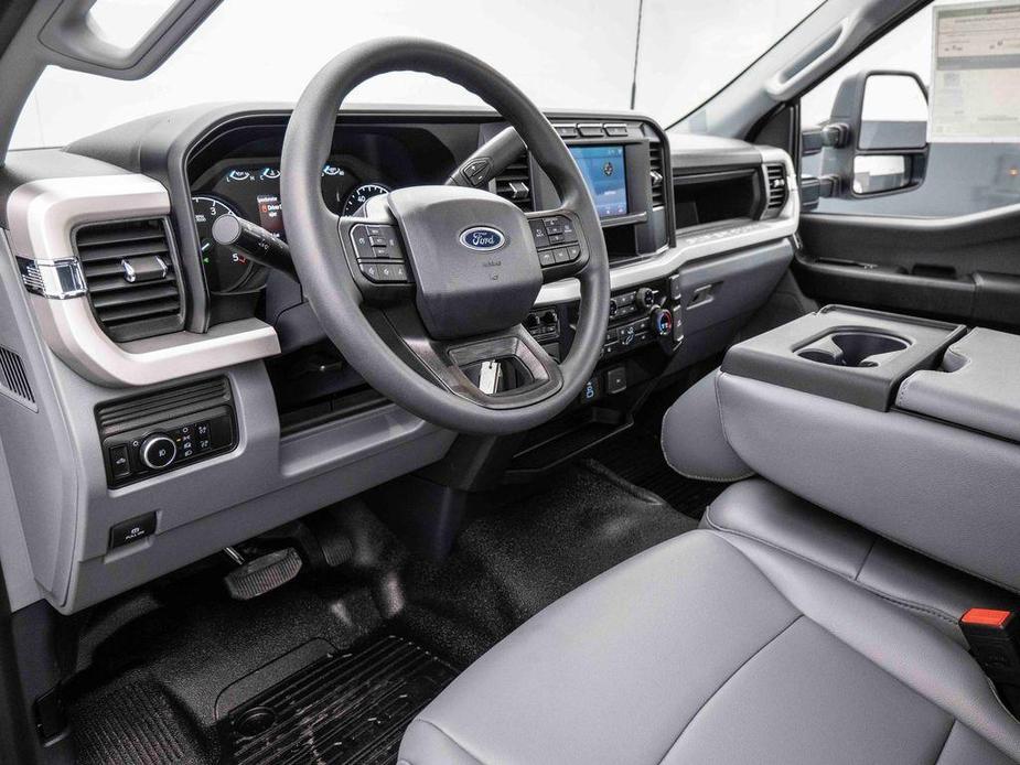 new 2024 Ford F-350 car, priced at $61,020