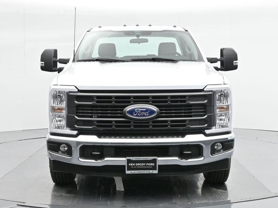 new 2024 Ford F-350 car, priced at $61,020