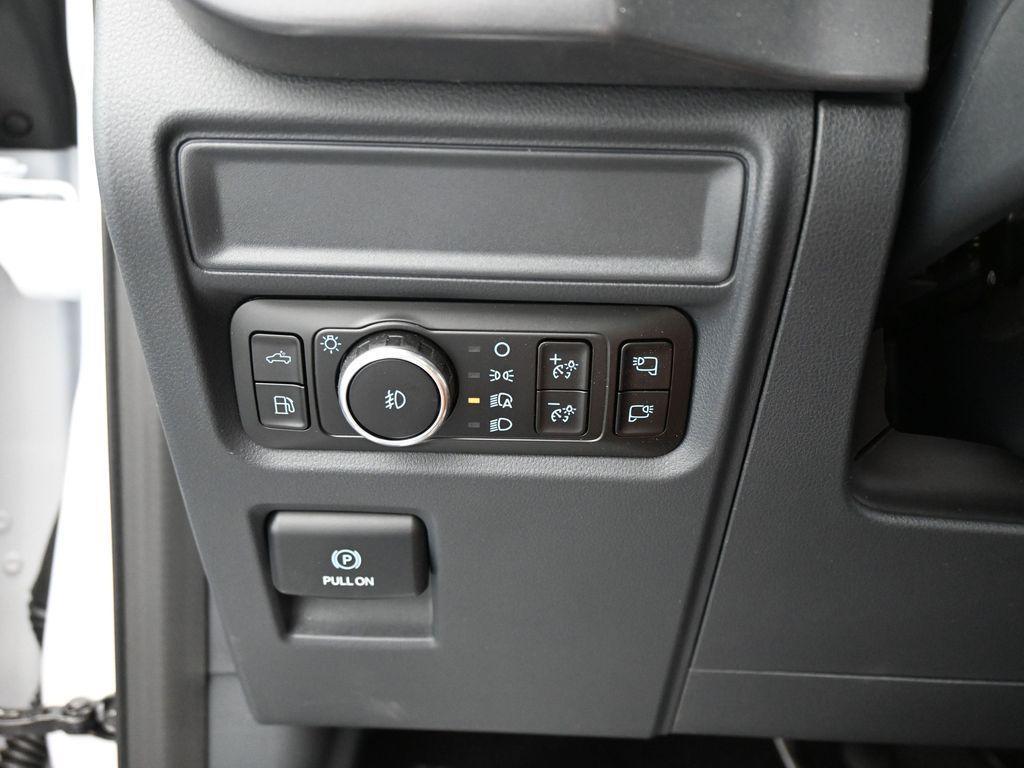 new 2025 Ford F-150 car, priced at $58,622
