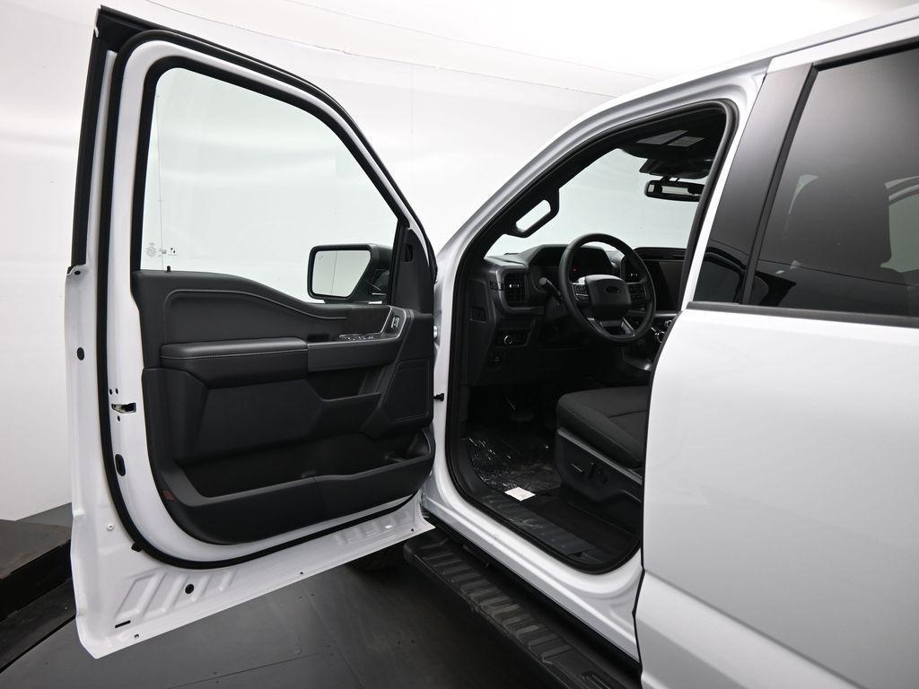 new 2025 Ford F-150 car, priced at $58,622
