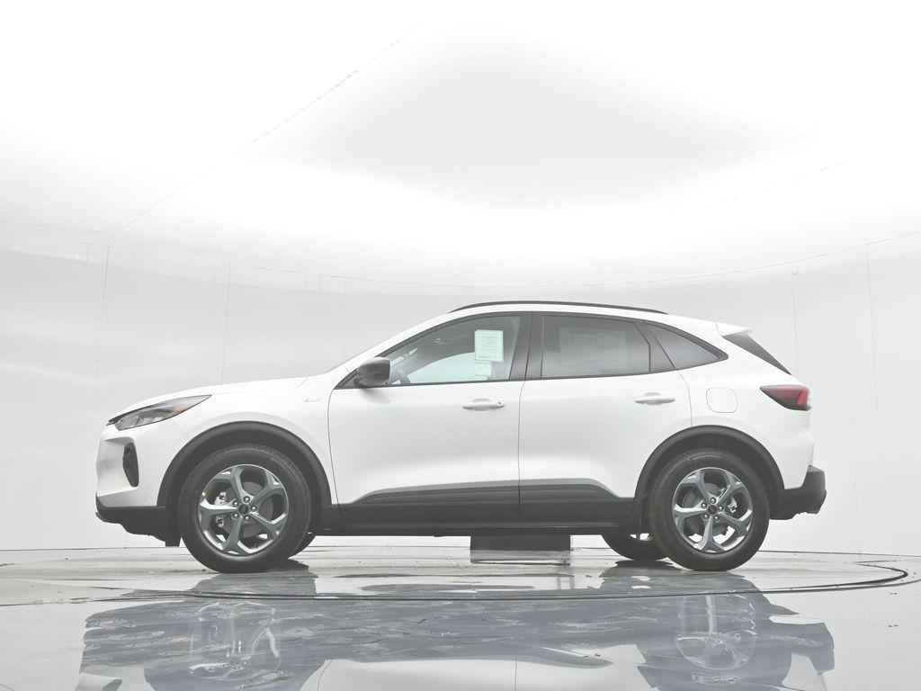 new 2025 Ford Escape car, priced at $33,195