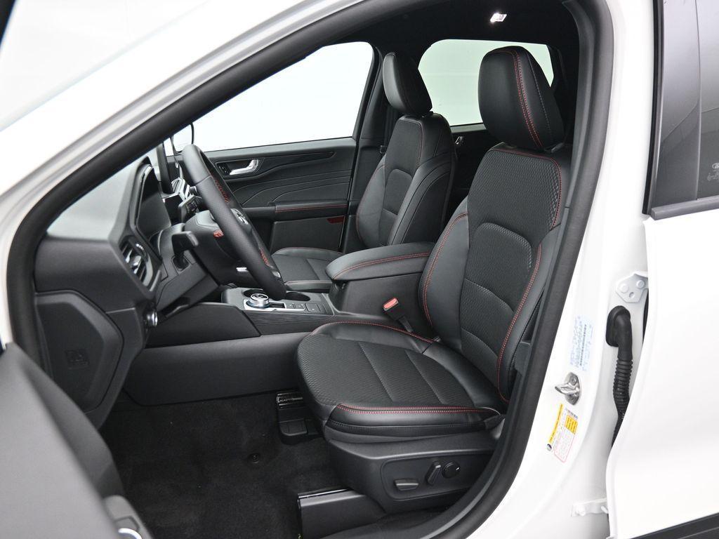 new 2025 Ford Escape car, priced at $33,195