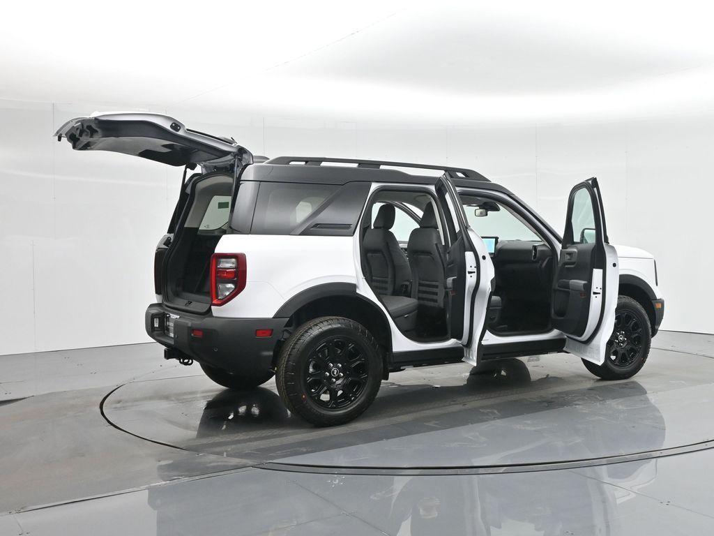 new 2025 Ford Bronco Sport car, priced at $39,931