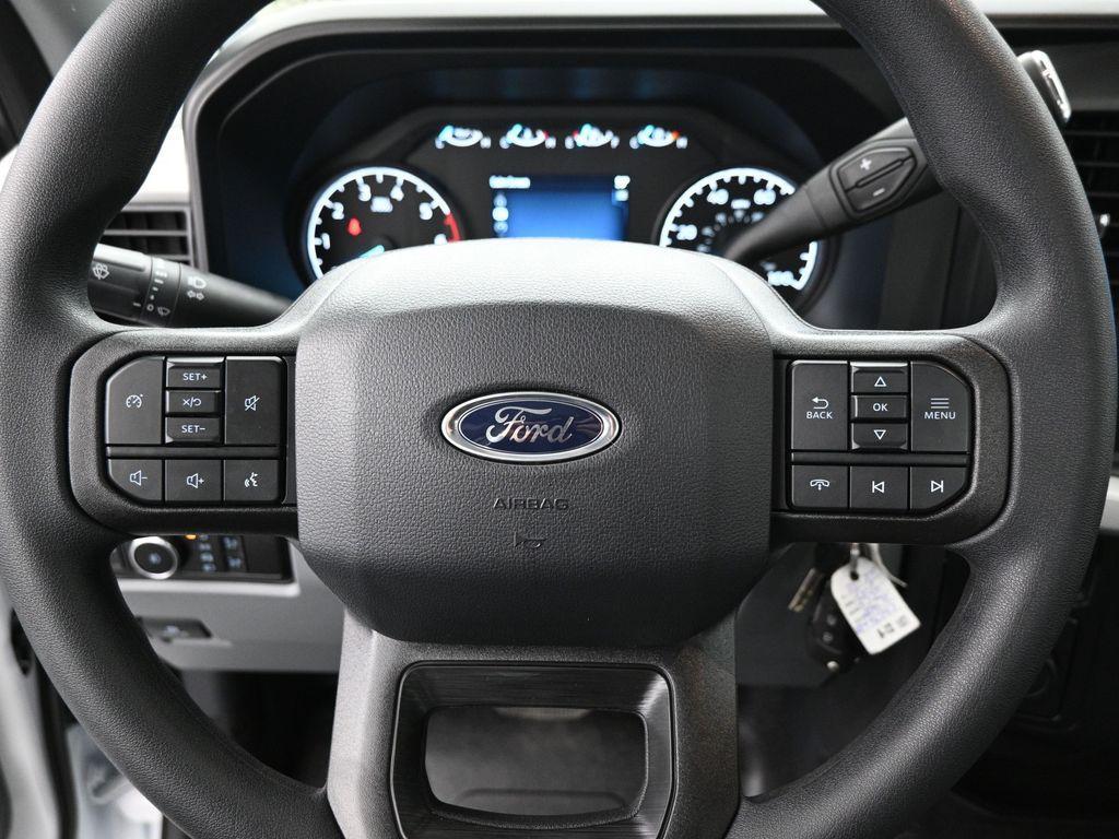 new 2024 Ford F-350 car, priced at $59,686