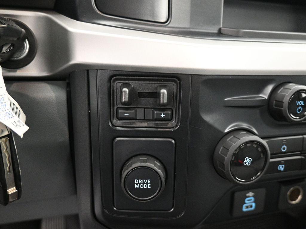 new 2024 Ford F-350 car, priced at $59,686
