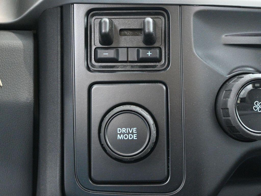 new 2024 Ford F-350 car, priced at $59,686