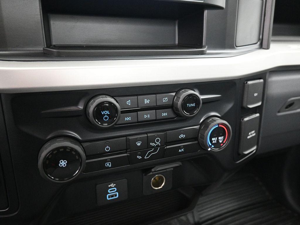 new 2024 Ford F-350 car, priced at $59,686
