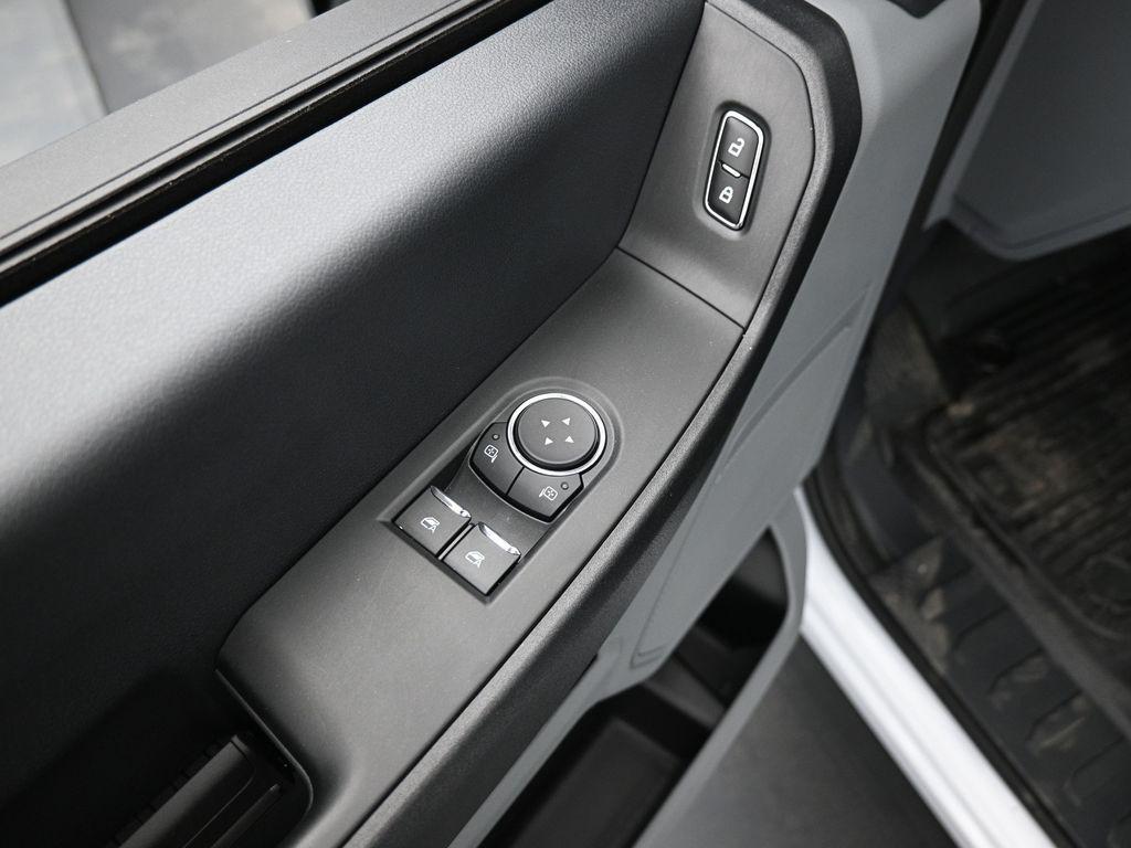 new 2024 Ford F-350 car, priced at $59,686