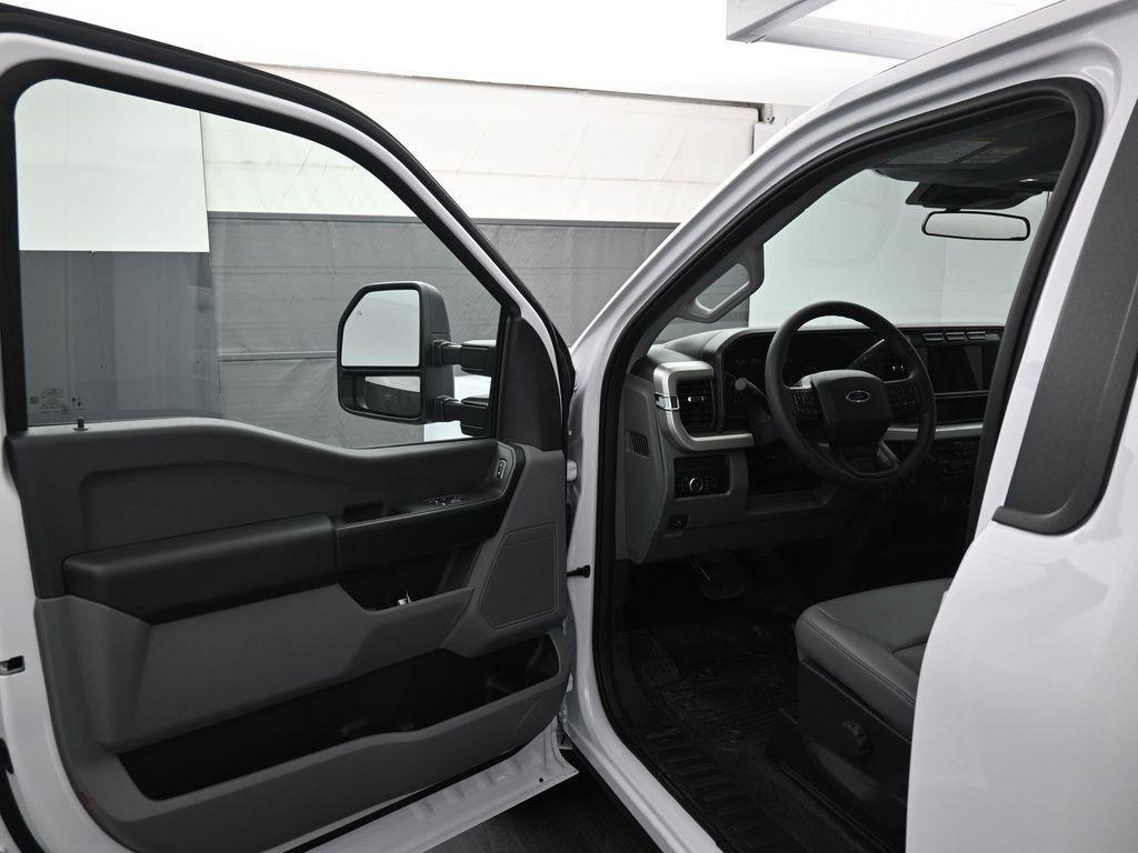 new 2024 Ford F-350 car, priced at $59,686
