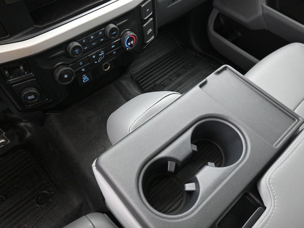 new 2024 Ford F-350 car, priced at $59,686