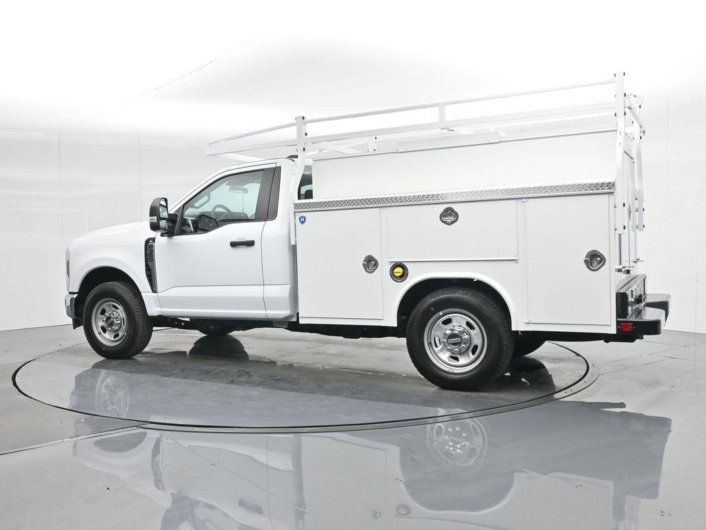 new 2024 Ford F-350 car, priced at $59,686