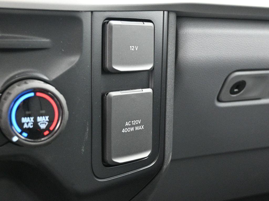 new 2024 Ford F-350 car, priced at $59,686