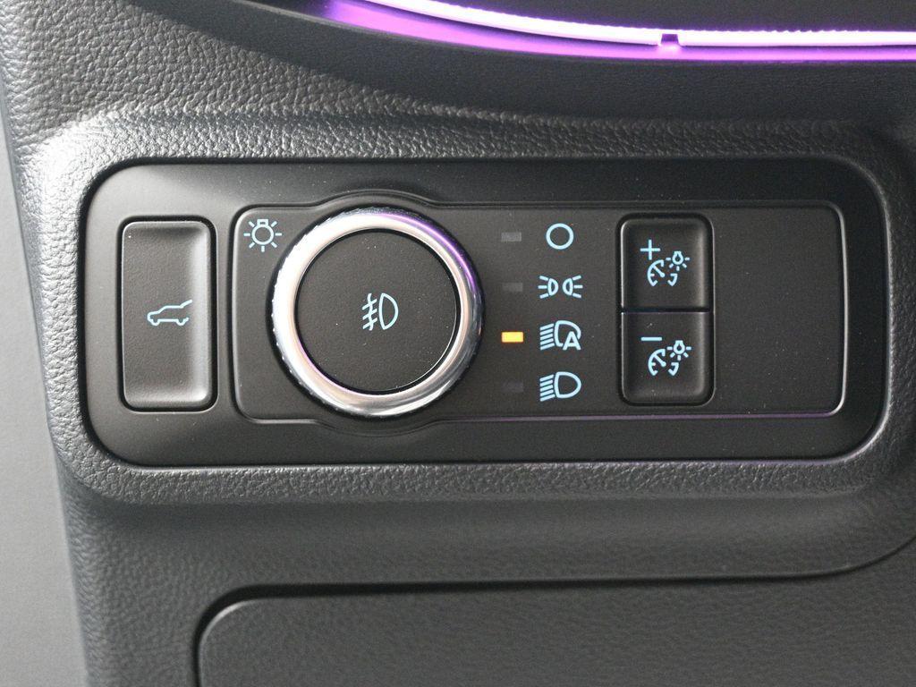 new 2025 Ford Explorer car, priced at $52,741