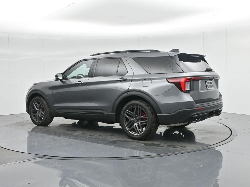 new 2025 Ford Explorer car, priced at $52,741