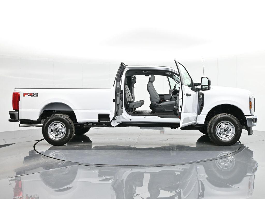 new 2024 Ford F-250 car, priced at $53,580