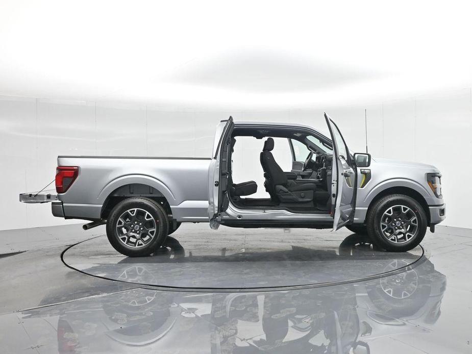 new 2024 Ford F-150 car, priced at $45,995