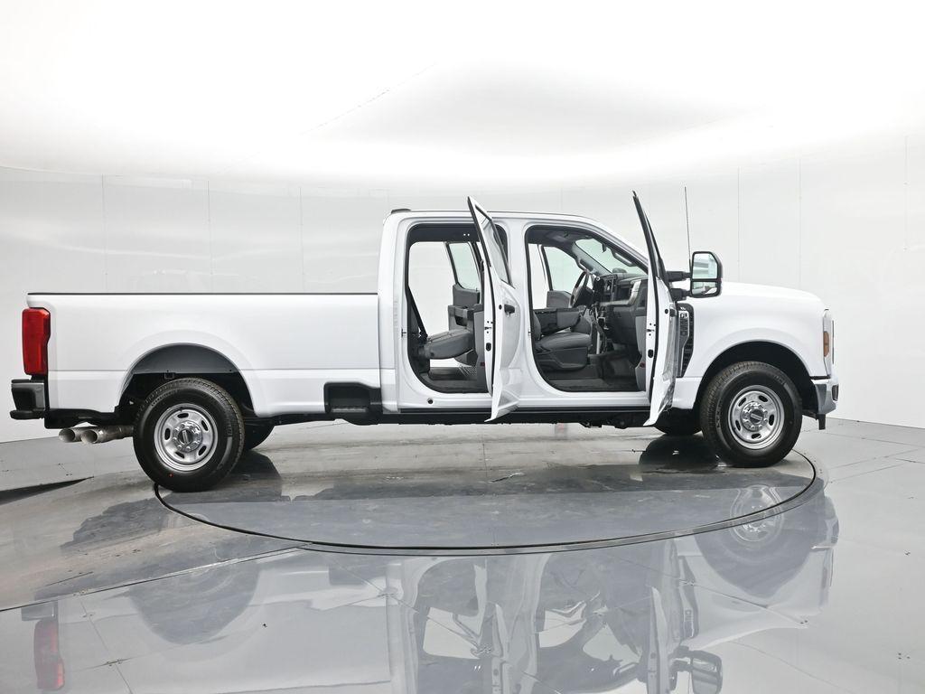 new 2024 Ford F-250 car, priced at $58,840