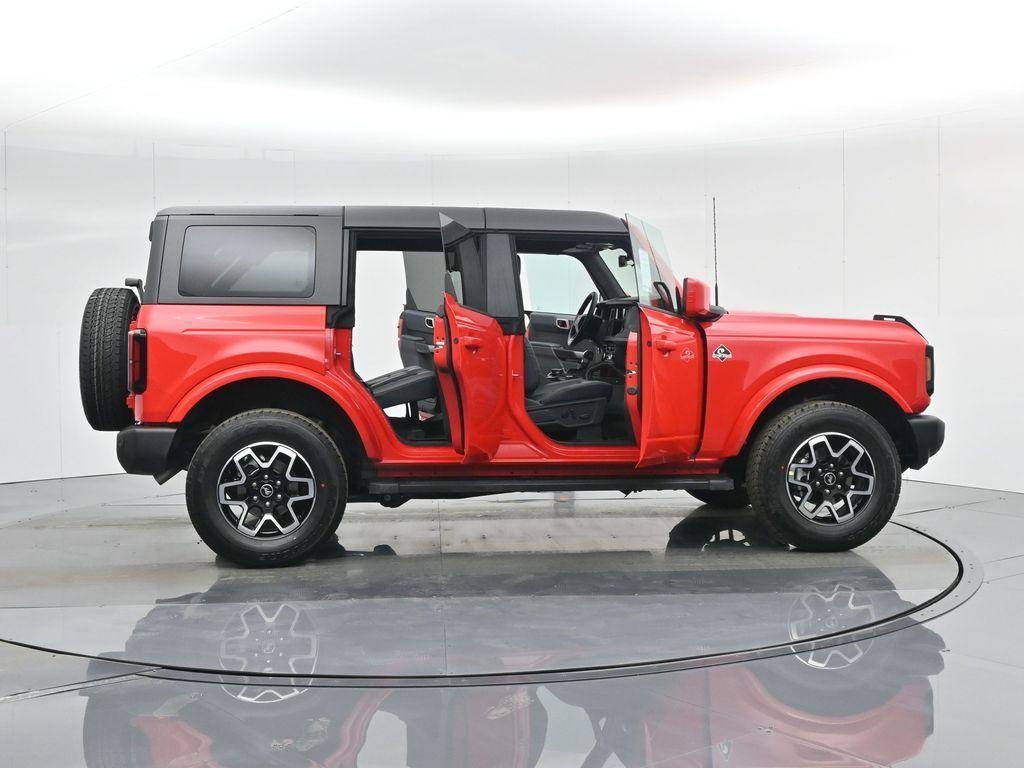 new 2024 Ford Bronco car, priced at $52,280