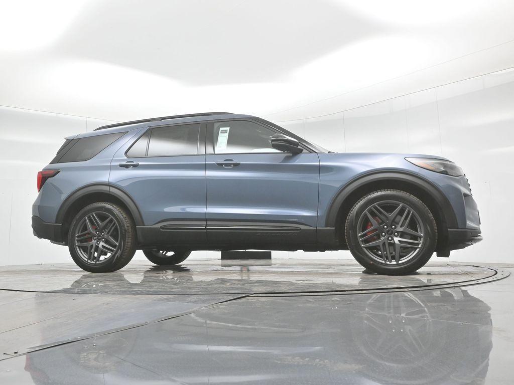new 2025 Ford Explorer car, priced at $53,786