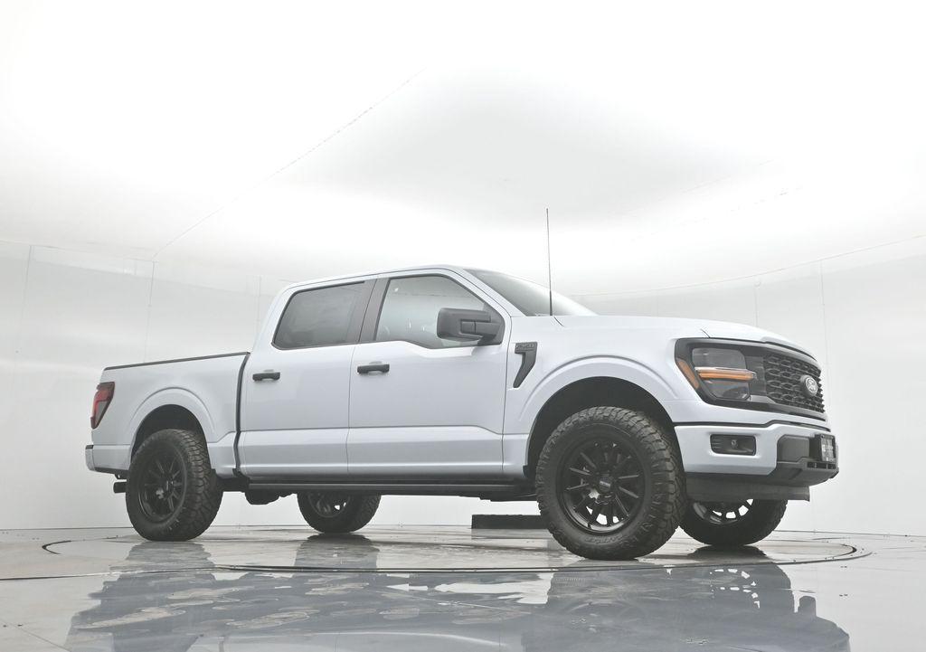 new 2025 Ford F-150 car, priced at $52,039