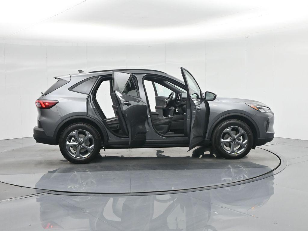 new 2025 Ford Escape car, priced at $30,325