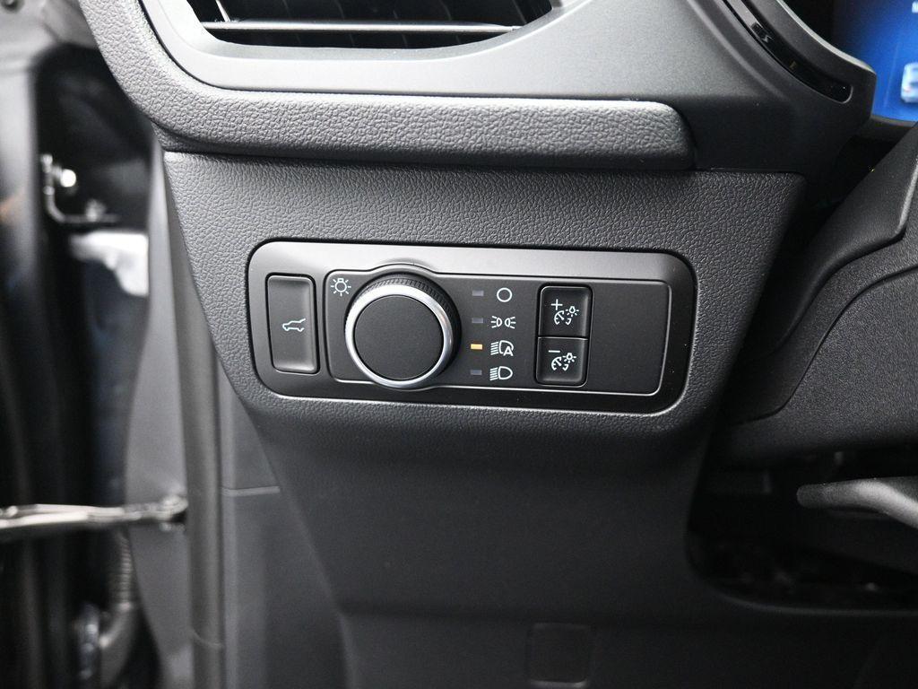 new 2025 Ford Escape car, priced at $30,325