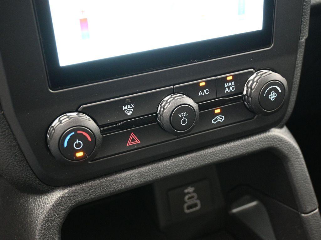 new 2025 Ford Ranger car, priced at $33,297