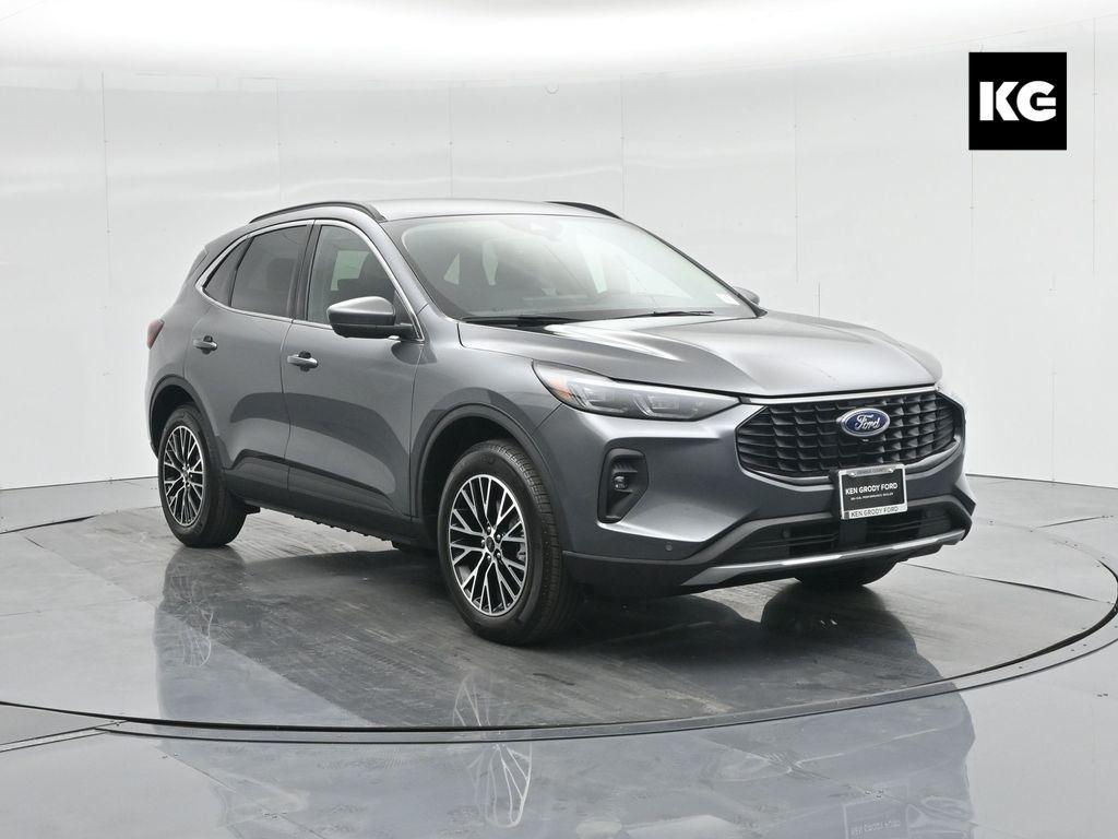 new 2025 Ford Escape car, priced at $43,060