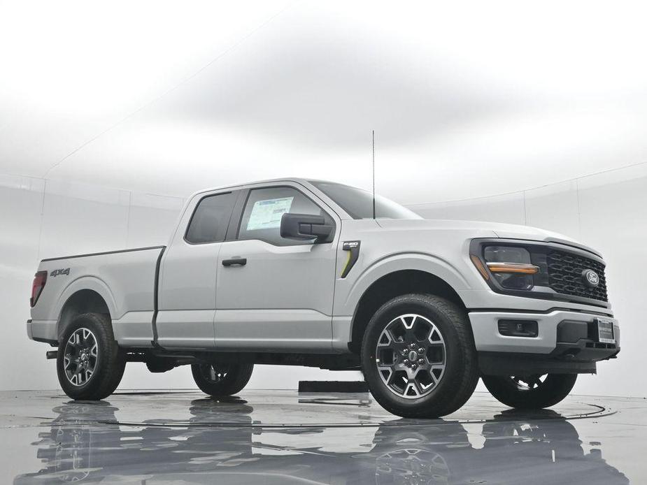 new 2024 Ford F-150 car, priced at $49,795