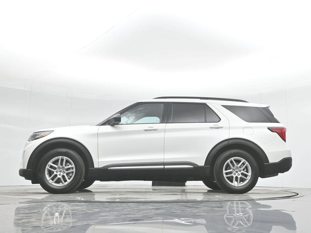 new 2025 Ford Explorer car, priced at $45,415