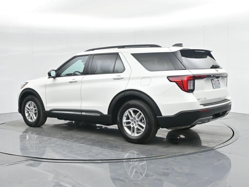 new 2025 Ford Explorer car, priced at $45,415