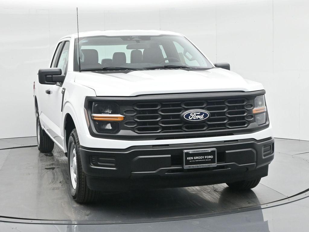 new 2025 Ford F-150 car, priced at $39,352