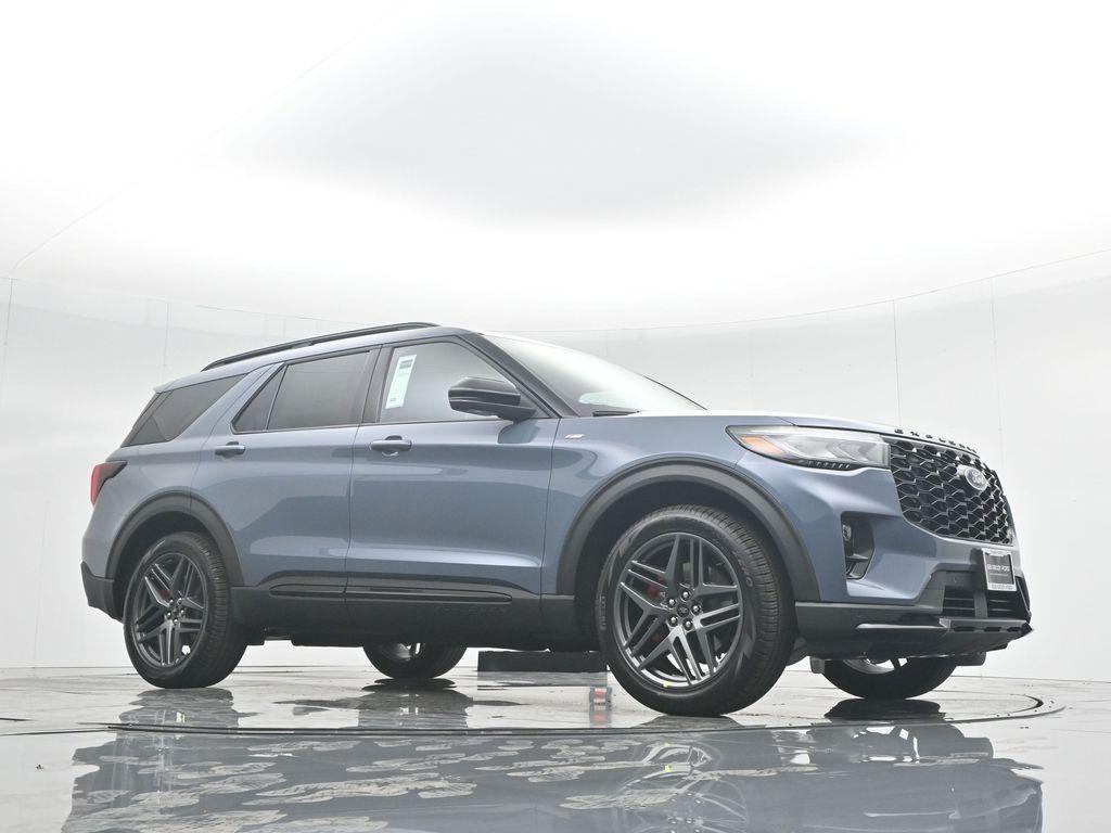 new 2025 Ford Explorer car, priced at $49,540