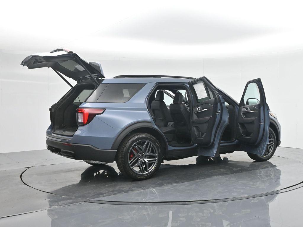 new 2025 Ford Explorer car, priced at $49,540