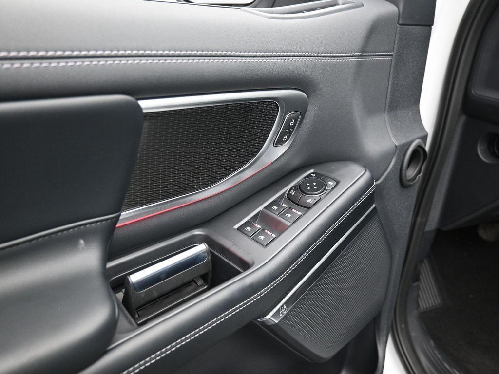 new 2025 Ford Expedition car, priced at $85,005