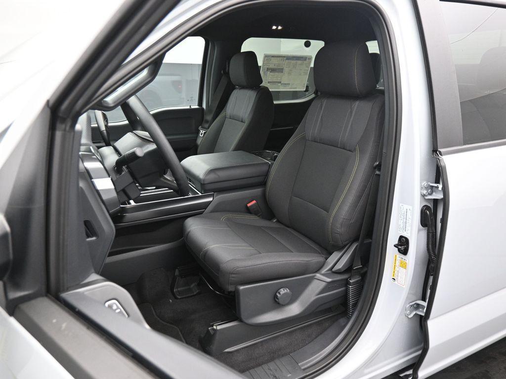 new 2025 Ford F-150 car, priced at $43,182