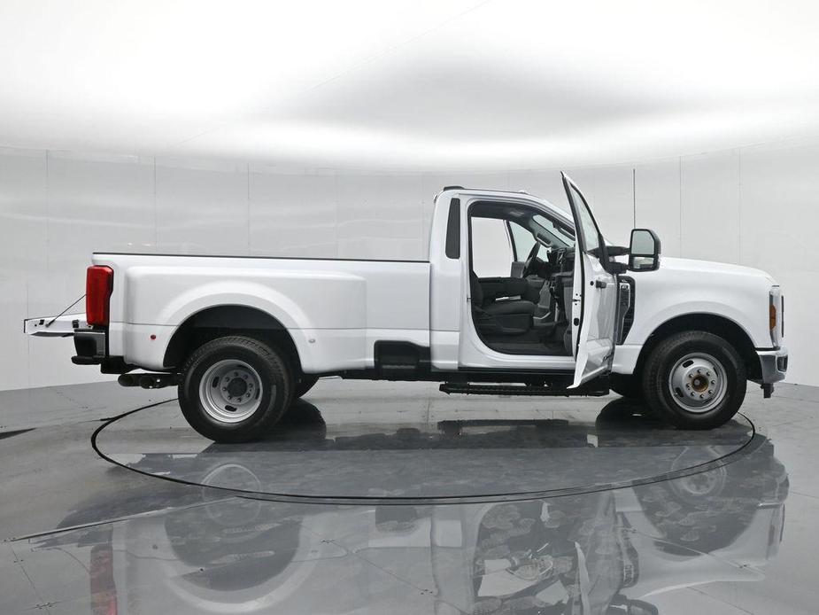 new 2024 Ford F-350 car, priced at $60,620